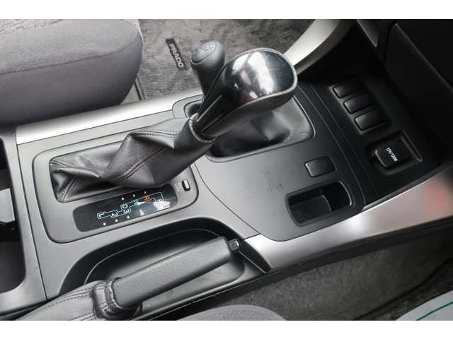 TOYOTA LANDCRUISER PRADO 2005