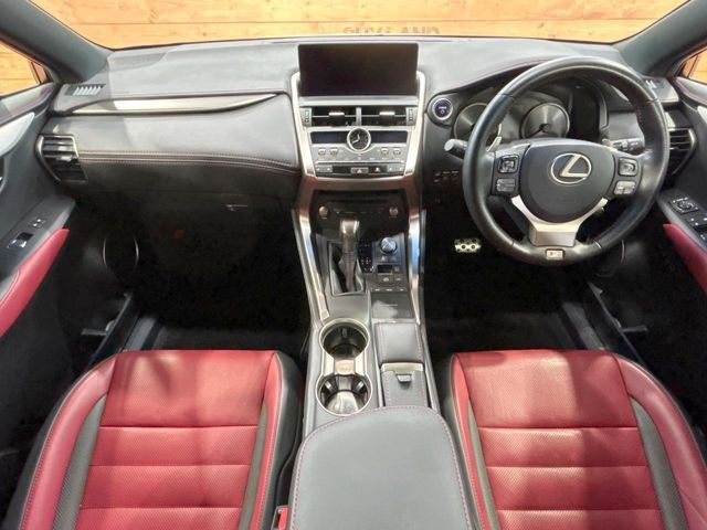 TOYOTA LEXUS NX300h 2019