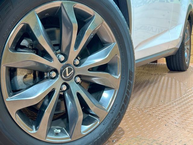 TOYOTA LEXUS NX300h 2019