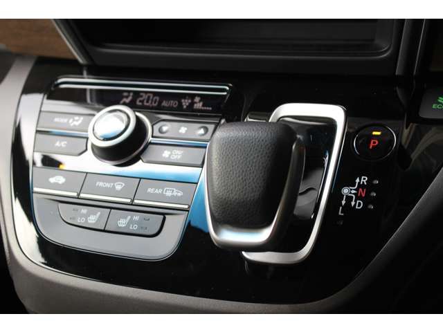 HONDA FREED HYBRID 2023