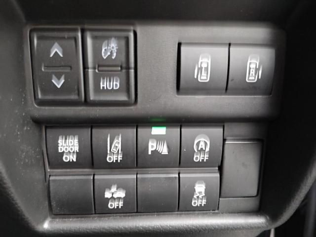 MITSUBISHI DELICA D:2 CUSTOM 2WD 2023