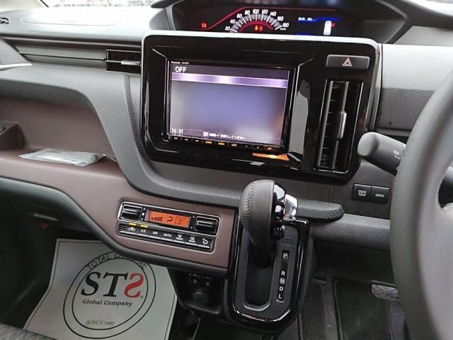 MITSUBISHI DELICA D:2 CUSTOM 2WD 2023