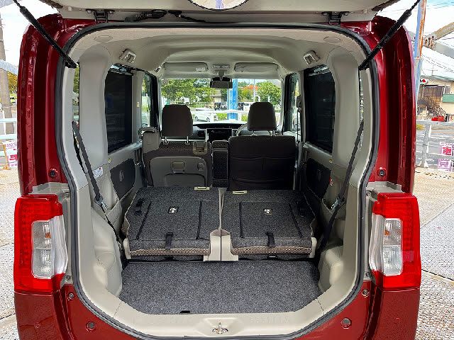 DAIHATSU TANTO 4WD 2018