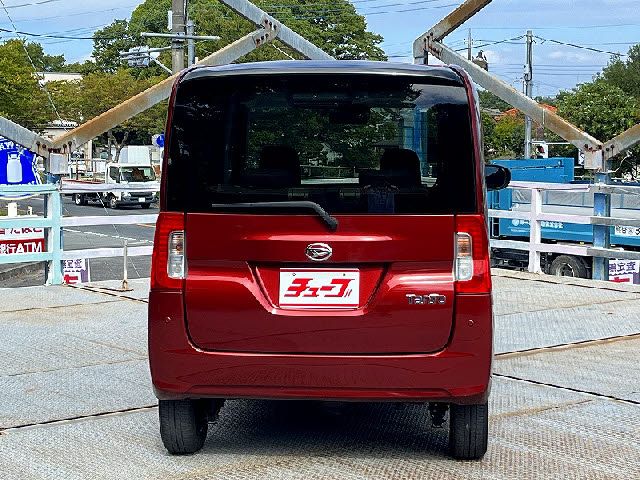 DAIHATSU TANTO 4WD 2018