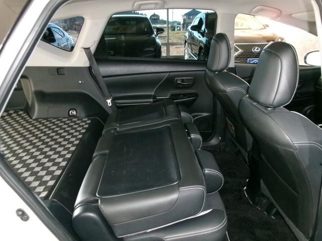 TOYOTA PRIUS Alpha 2016