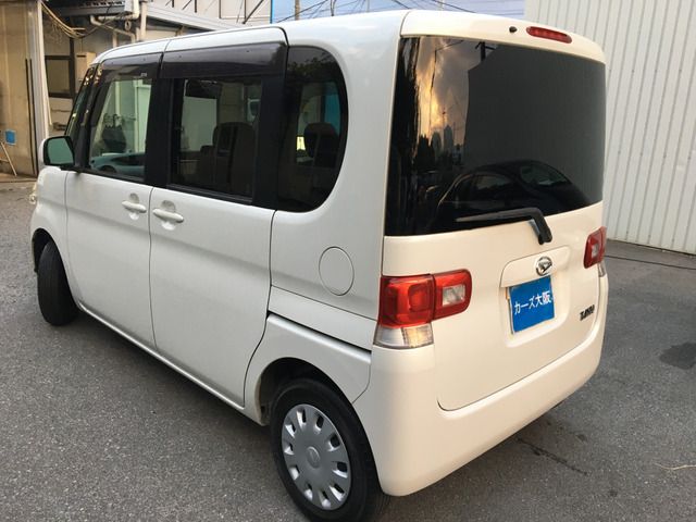 DAIHATSU TANTO 2009