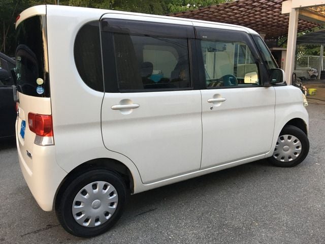 DAIHATSU TANTO 2009