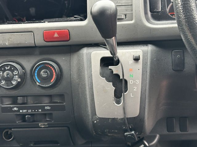 TOYOTA HIACE van 2WD 2005