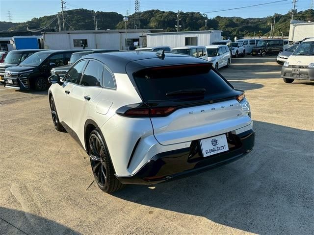 TOYOTA CROWN SPORT 2024