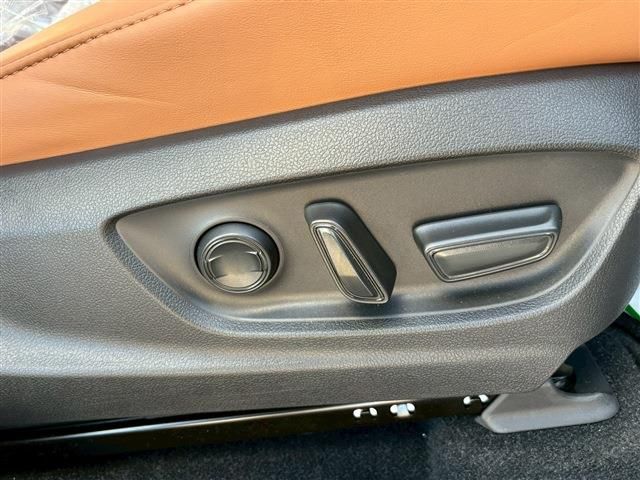 TOYOTA CROWN SPORT 2024