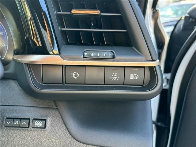 TOYOTA CROWN SPORT 2024