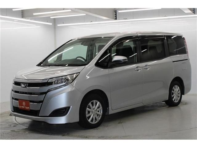 TOYOTA NOAH 2018