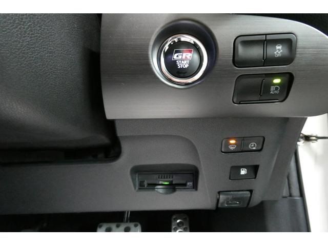 TOYOTA PRIUS PHV 2019