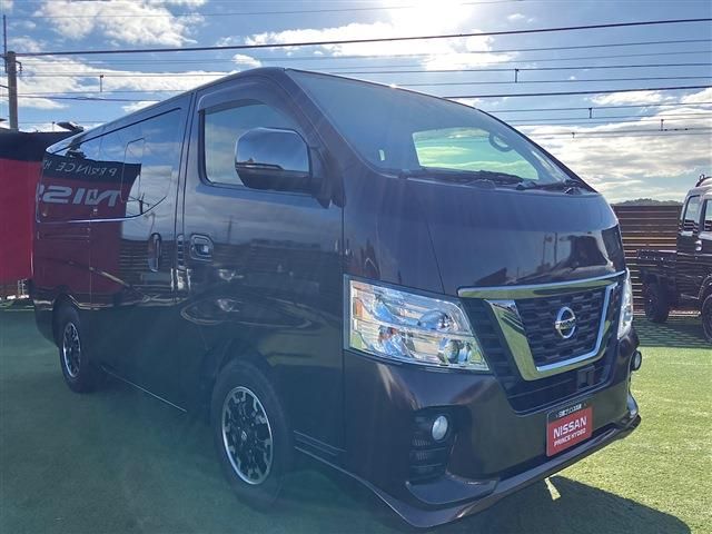 NISSAN NV350 CARAVAN 2021