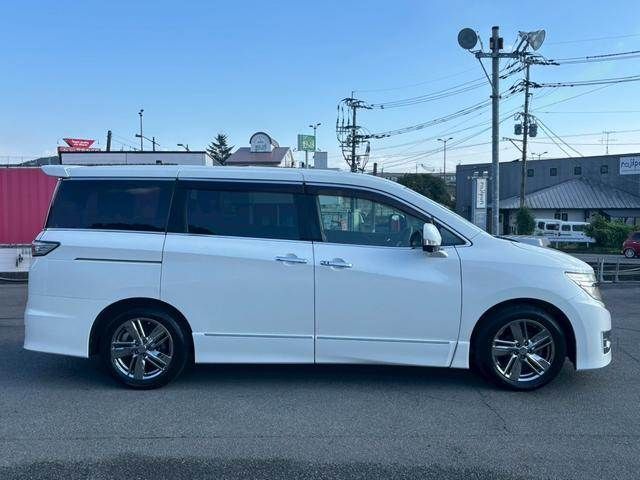 NISSAN ELGRAND 2012