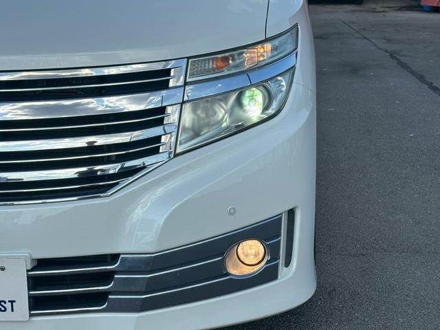 NISSAN ELGRAND 2012