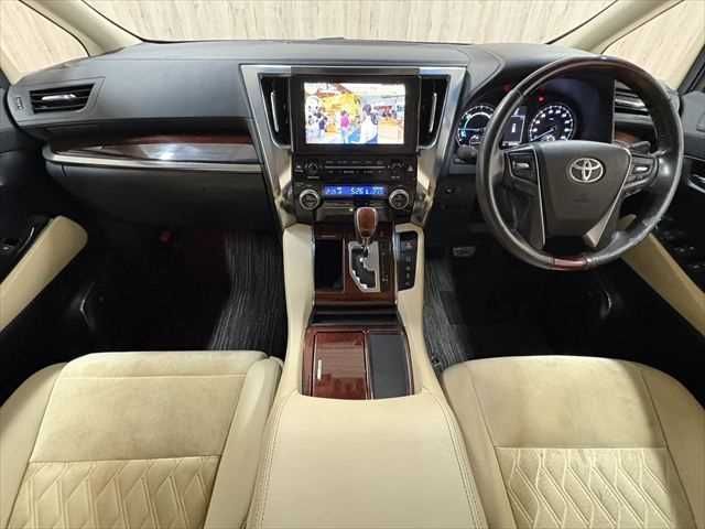 TOYOTA VELLFIRE  HYBRID 4WD 2015