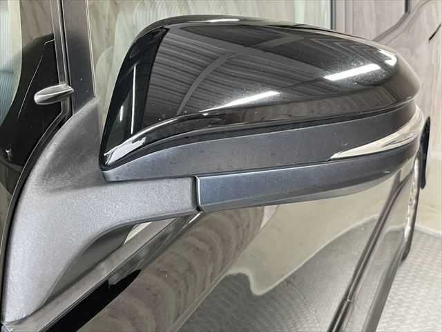 TOYOTA VOXY HYBRID 2016