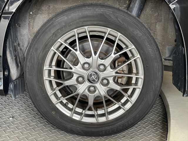 TOYOTA VOXY HYBRID 2016