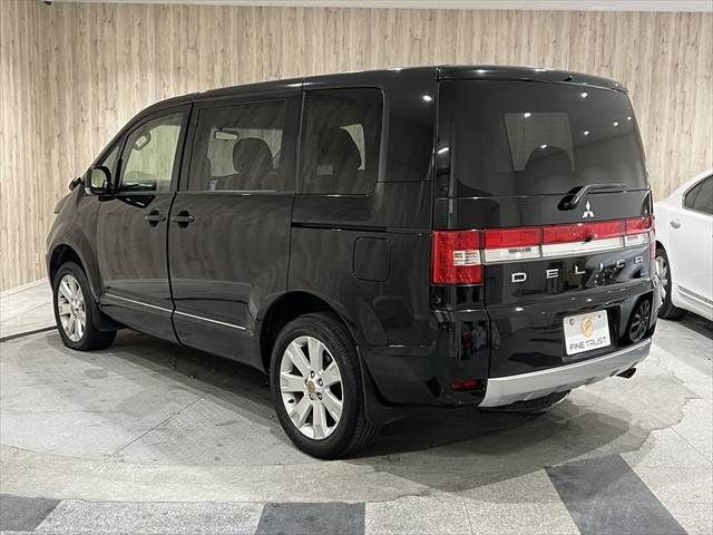 MITSUBISHI DELICA D:5 4WD 2013