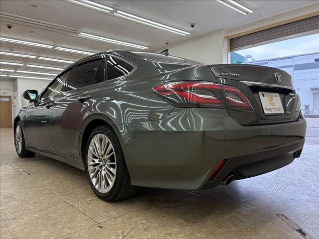 TOYOTA CROWN sedan hybrid 2018