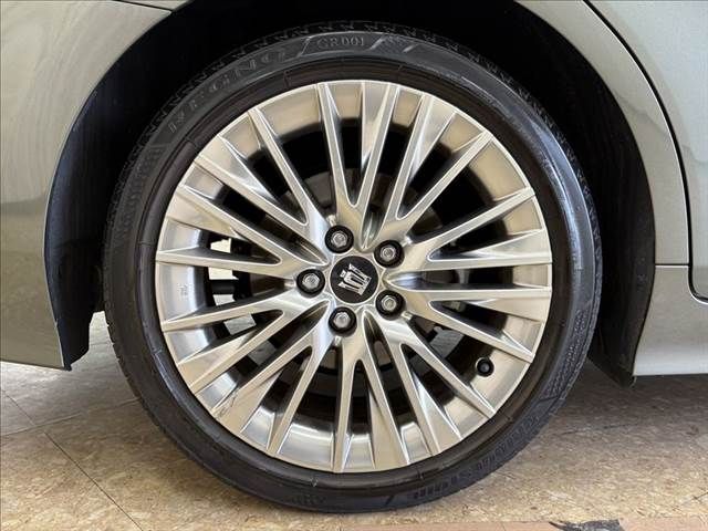 TOYOTA CROWN sedan hybrid 2018