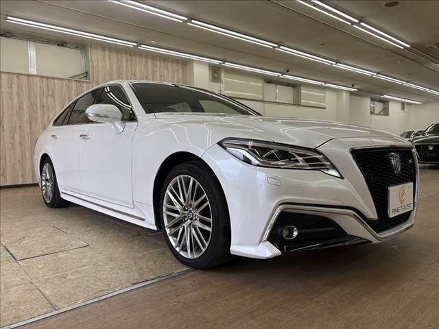 TOYOTA CROWN sedan hybrid 2021