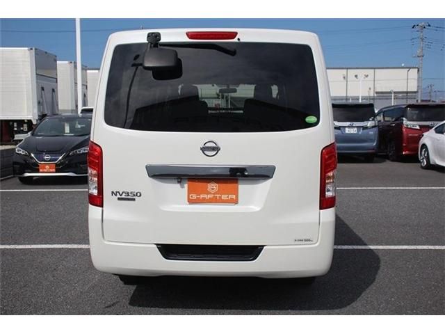 NISSAN NV350 CARAVAN 2018
