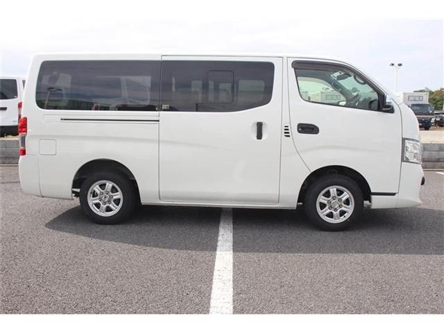 NISSAN NV350 CARAVAN 2018