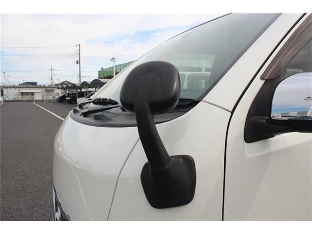 NISSAN NV350 CARAVAN 2018