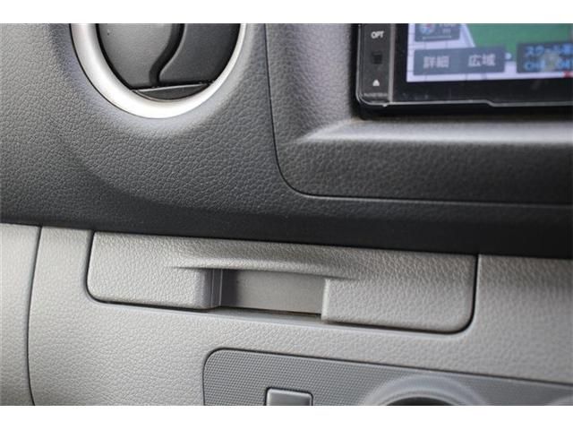 NISSAN NV350 CARAVAN 2018