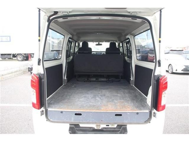 NISSAN NV350 CARAVAN 2018