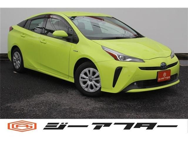 TOYOTA PRIUS 2019