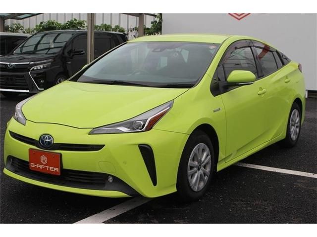 TOYOTA PRIUS 2019