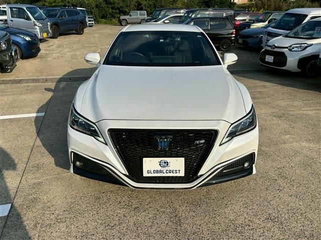 TOYOTA CROWN sedan hybrid 2022