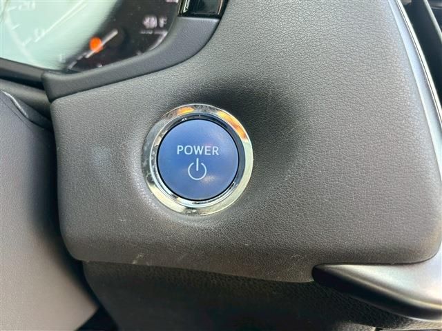 TOYOTA CROWN sedan hybrid 2022