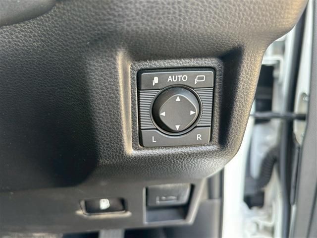 TOYOTA CROWN sedan hybrid 2022