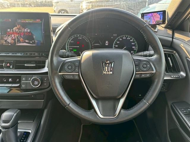 TOYOTA CROWN sedan hybrid 2022