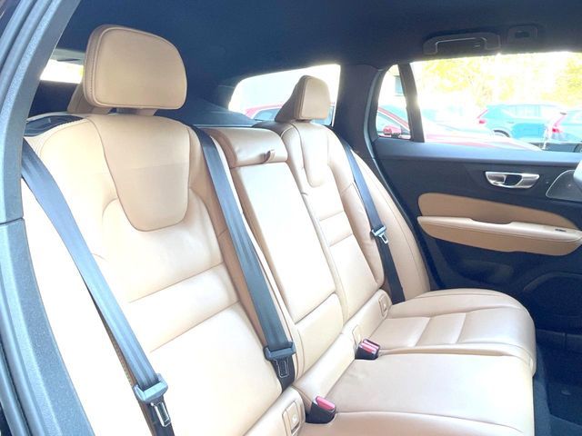 VOLVO VOLVO V60 2024