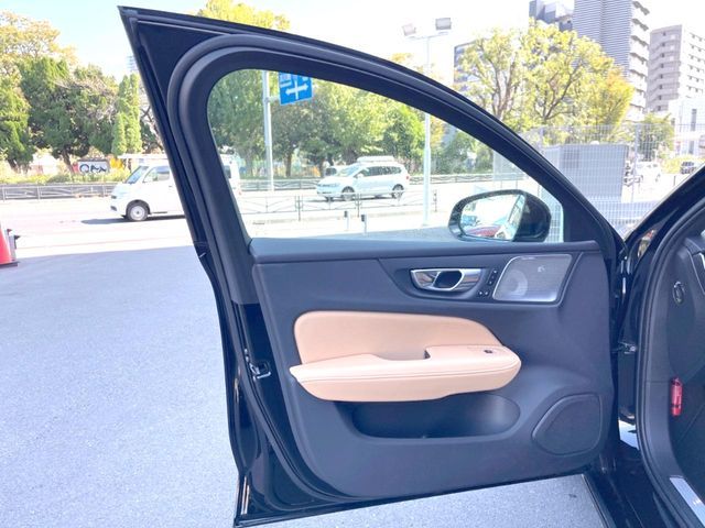 VOLVO VOLVO V60 2024