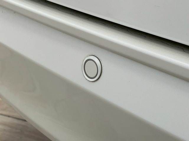 TOYOTA NOAH HYBRID 2022