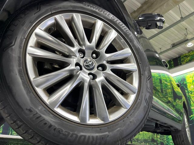 TOYOTA HARRIER 2WD 2019