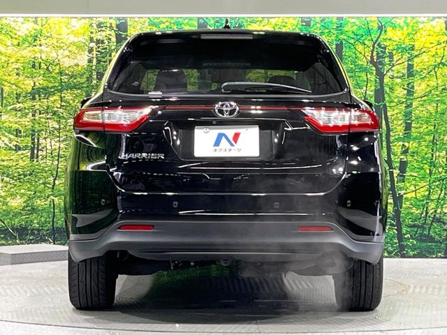 TOYOTA HARRIER 2WD 2019