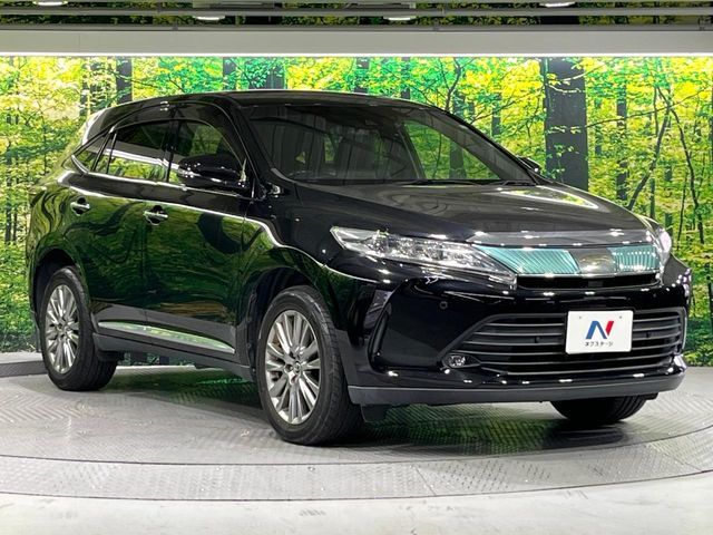 TOYOTA HARRIER 2WD 2019