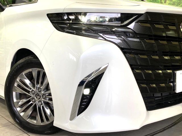 TOYOTA ALPHARD 2024