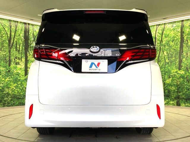 TOYOTA ALPHARD 2024