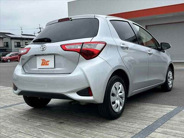 TOYOTA VITZ 2019