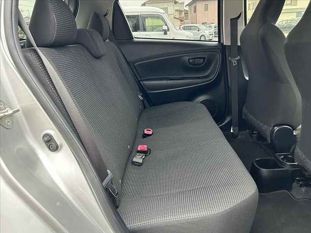 TOYOTA VITZ 2019