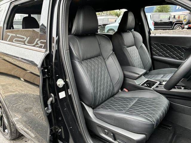 MITSUBISHI OUTLANDER PHEV 2023