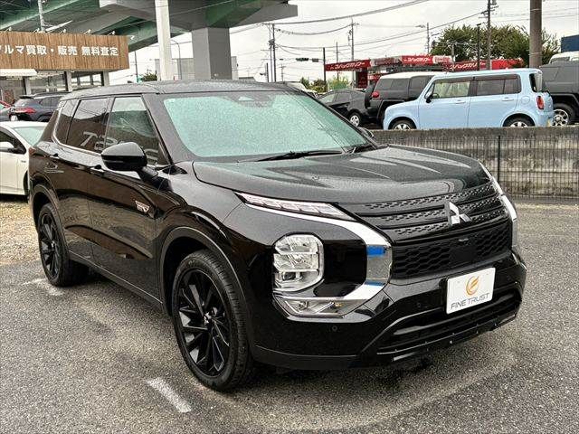 MITSUBISHI OUTLANDER PHEV 2023